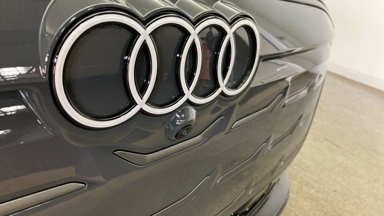 Audi A6 210kW 83kWh S Line 5dr Auto Electric Estate